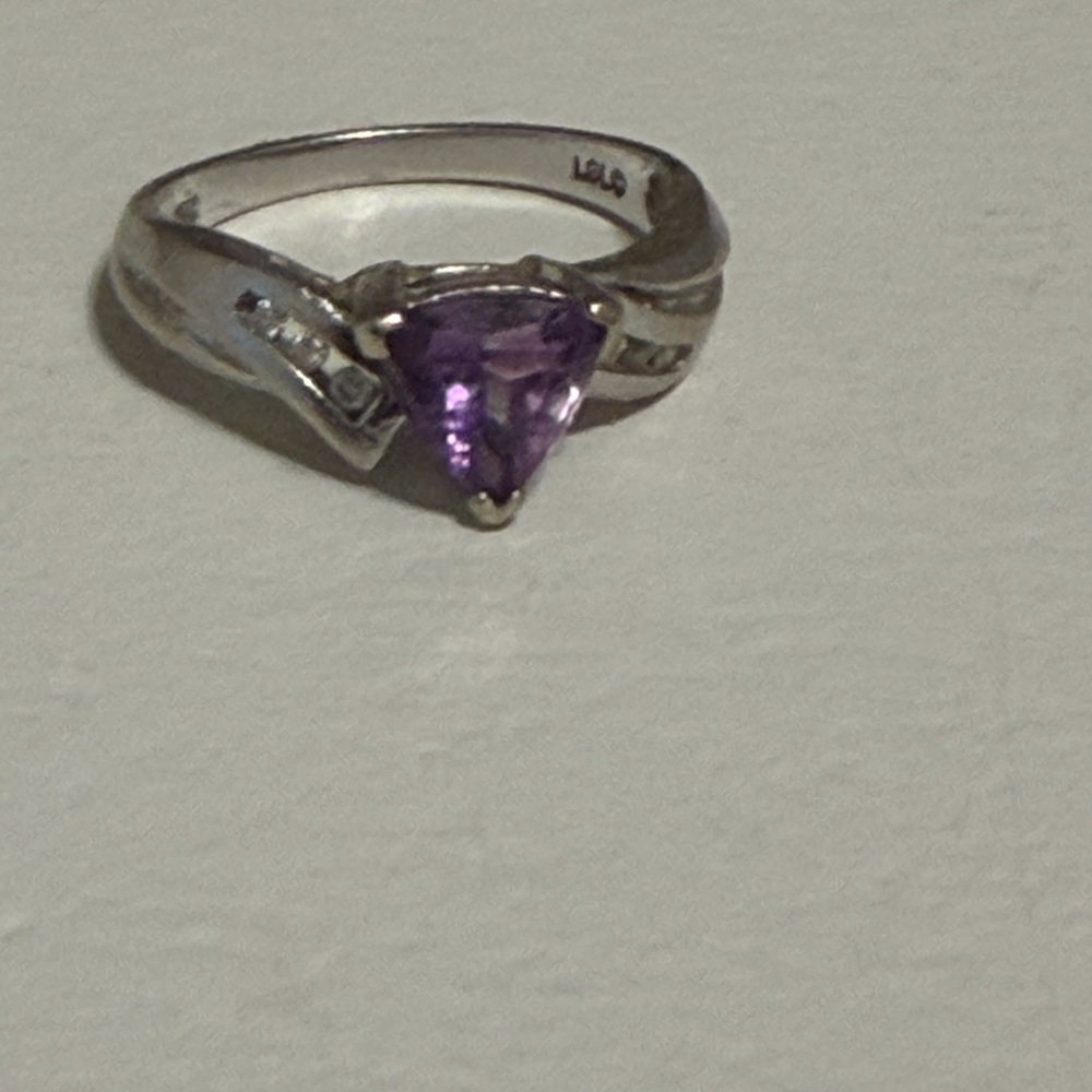 Elegant Purple Stone Silver Ring - Picture 7 of 7